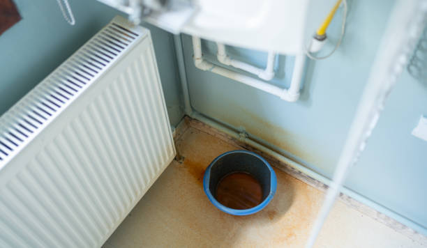 Best 24/7 water damage repair  in Tukwila, WA